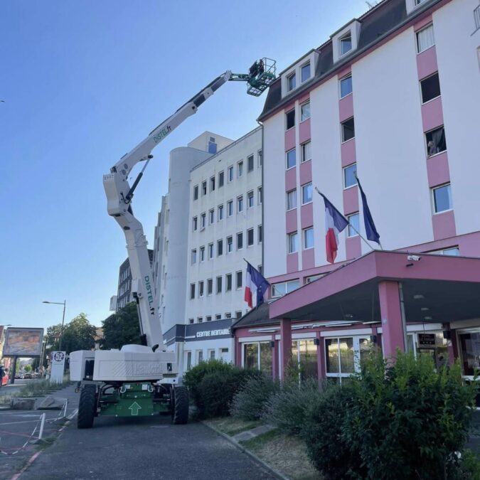 362222397_790805752835945_2378409959709258679_N 675X675 | Tout pour Toit Nettoyage de gouttière et travaux sur chiens assis Bischwiller